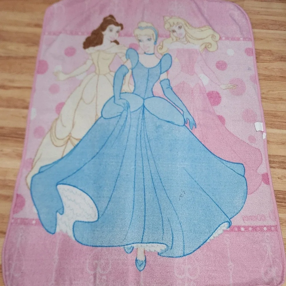 Disney Princess Fleece Throw Blanket Pink Cinderella Belle Aurora Polka Dot